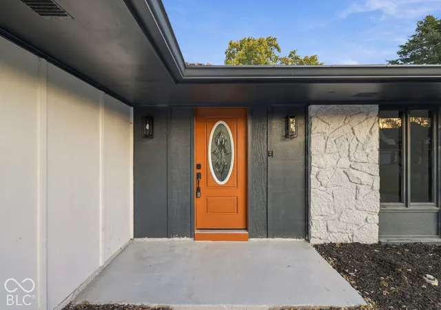Photo 3 of Single family home for sale at 8236 Orchid Ln, Indianapolis, IN 46219 | MLS# 22133977 | Listing updated on 2026-10-29