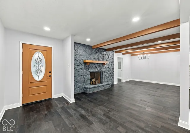 Photo 4 of Single family home for sale at 8236 Orchid Ln, Indianapolis, IN 46219 | MLS# 22133977 | Listing updated on 2026-10-29