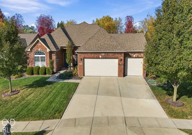 Photo 2 of Single family home for sale at 4734 Shady Ridge Row, Greenwood, IN 46143 | MLS# 22133987 | Listing updated on 2026-10-30