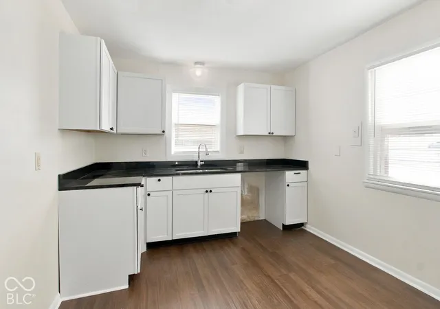 Photo 4 of Single family home for sale at 3615 Brookside Pkwy S, Indianapolis, IN 46201 | MLS# 22134001 | Listing updated on 2026-10-29