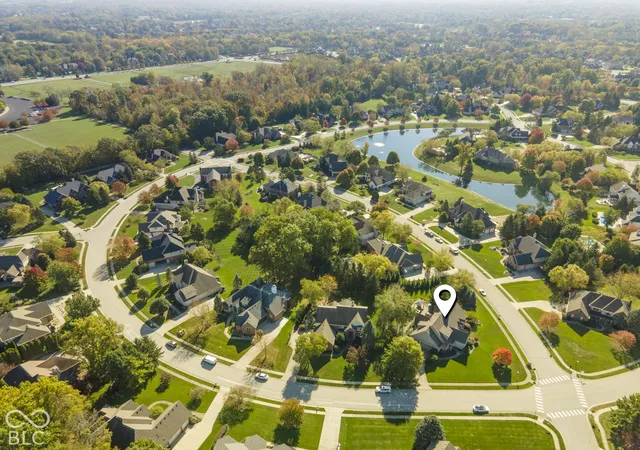 Photo 4 of Single family home for sale at 2990 Winterset Dr, Carmel, IN 46032 | MLS# 22134009 | Listing updated on 2026-10-30