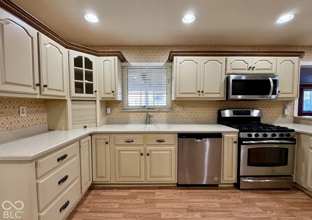 Photo 4 of Single family home for sale at 902 Southwood Dr, Indianapolis, IN 46227 | MLS# 22134011 | Listing updated on 2026-10-30