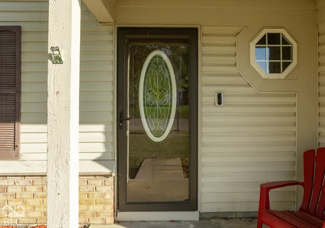 Photo 3 of Single family home for sale at 1820 Carol Lynn Dr, Kokomo, IN 46901 | MLS# 22134013 | Listing updated on 2026-10-30
