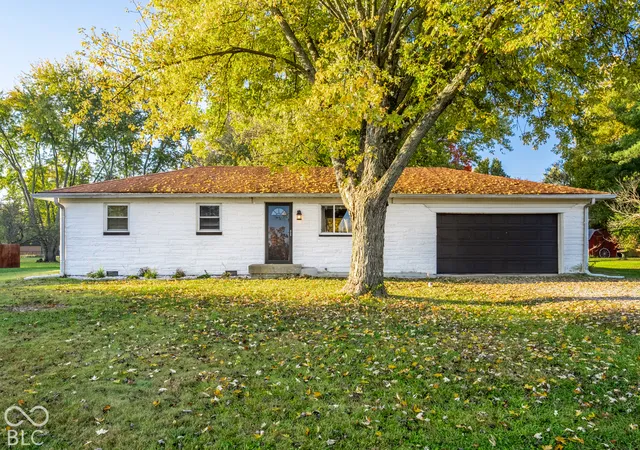 Photo 1 of Single family home for sale at 5557 W Us Hwy 52, New Palestine, IN 46163 | MLS# 22134016 | Listing updated on 2026-10-29