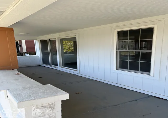 Photo 3 of Single family home for sale at 2442 Guilford Ave, Indianapolis, IN 46205 | MLS# 22134023 | Listing updated on 2026-10-31
