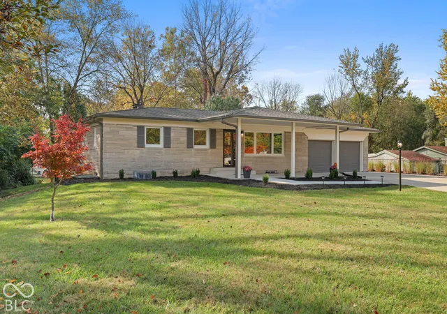Photo 3 of Single family home for sale at 3235 E Loretta Dr, Indianapolis, IN 46227 | MLS# 22134049 | Listing updated on 2026-10-31