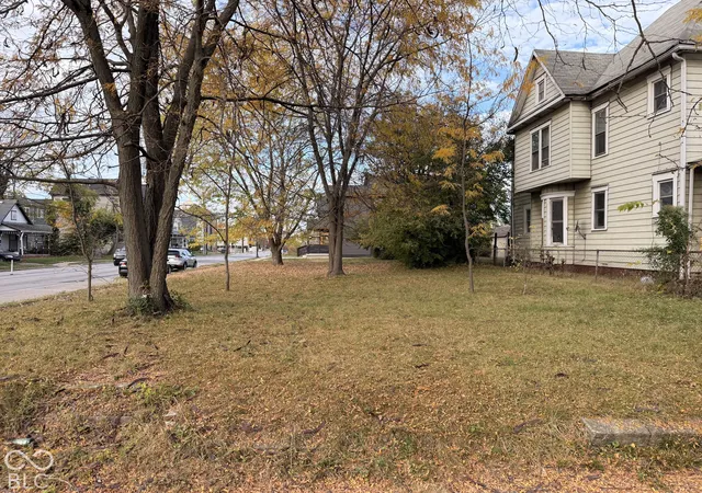 Land for sale at 2202 Carrollton Ave, Indianapolis, IN 46205 | MLS# 22134061