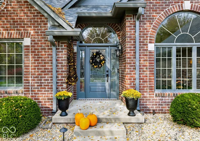 Photo 1 of Single family home for sale at 19399 Covered Brg Way, Noblesville, IN 46060 | MLS# 22134066 | Listing updated on 2026-10-30