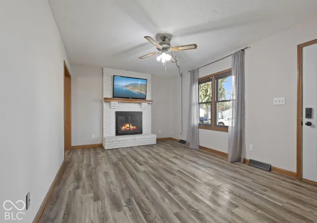 Photo 2 of Single family home for sale at 46 Oakden Ct, Whiteland, IN 46184 | MLS# 22134099 | Listing updated on 2026-10-30