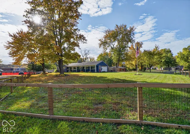 Photo 2 of Single family home for sale at 10495 Orchard Park W, Carmel, IN 46280 | MLS# 22134120 | Listing updated on 2026-10-29
