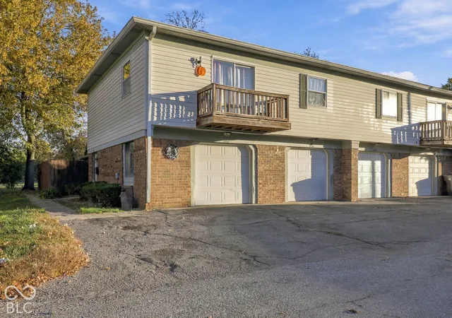 Photo 1 of Condo for sale at 4454 Four Seasons Cir, Indianapolis, IN 46226 | MLS# 22134122 | Listing updated on 2026-10-30
