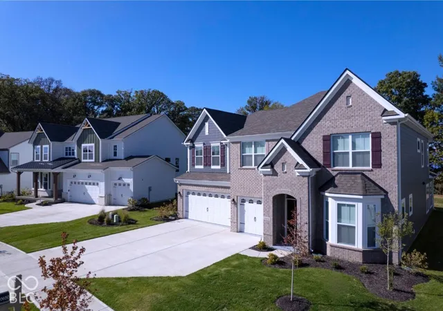 Photo 2 of Single family home for sale at 10453 Oak Bnd Blvd, Indianapolis, IN 46239 | MLS# 22134125 | Listing updated on 2026-10-29