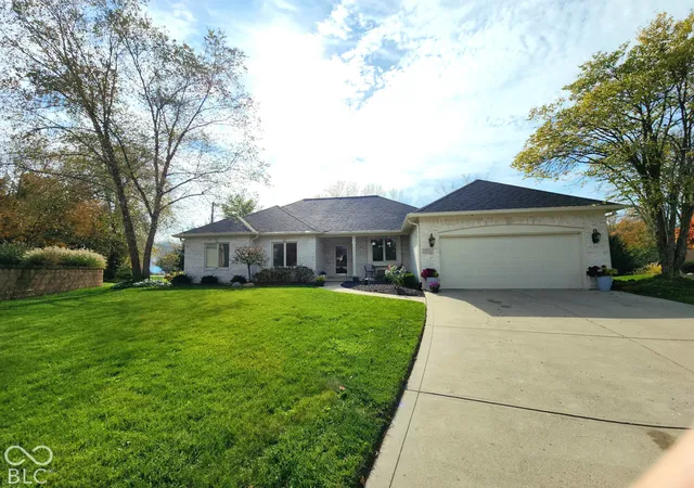 Photo 1 of Single family home for sale at 2673 Waldon Ct, Greenwood, IN 46143 | MLS# 22134145 | Listing updated on 2026-10-30
