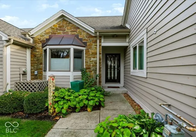 Photo 3 of Condo for sale at 8473 Sand Point Way, Indianapolis, IN 46240 | MLS# 22134171 | Listing updated on 2026-10-30