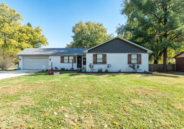 Photo 1 of Single family home for sale at 1139 Portalan Dr, Greenfield, IN 46140 | MLS# 22134230 | Listing updated on 2026-10-30