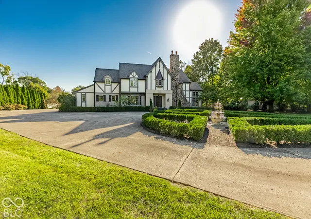 Photo 3 of Single family home for sale at 7575 N Meridian St, Indianapolis, IN 46260 | MLS# 22134292 | Listing updated on 2026-10-30