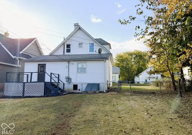 Photo 3 of Single family home for sale at 208 Morgan St, Crawfordsville, IN 47933 | MLS# 22134321 | Listing updated on 2026-10-30