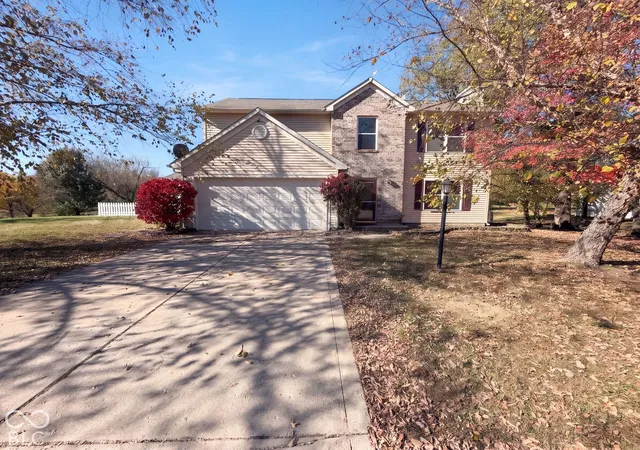 Single family home for sale at 14350 Greenbelt Ct, Carmel, IN 46033 | MLS# 22134369