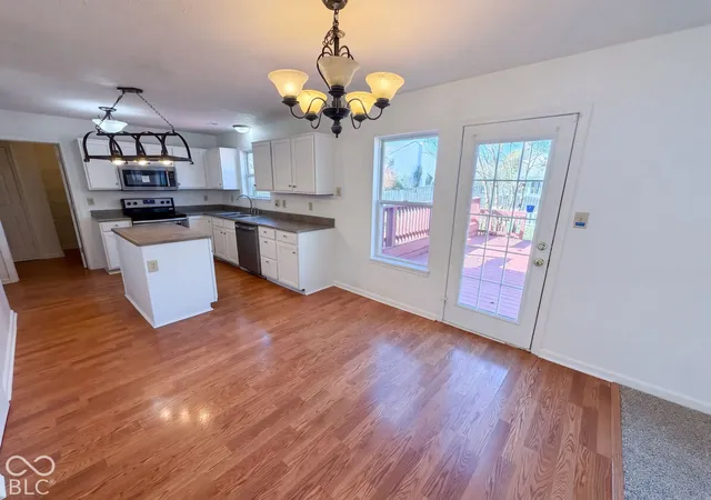 Photo 2 of Single family home for sale at 14350 Greenbelt Ct, Carmel, IN 46033 | MLS# 22134369 | Listing updated on 2026-10-31