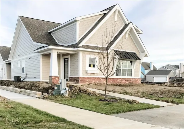 Photo 1 of Single Family Residence at 1523 Cloverdon Dr, Westfield, IN 46074 | MLS# 21662643 |  | Sold on 2020-01-27