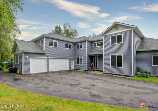 Photo 3 of Single family home for sale at 2640 E 112 Ave, Anchorage, AK 99516 | MLS# 26-10768 | Listing updated on 2026-10-07