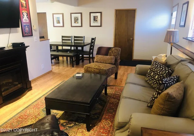 Photo 4 of Sale Pending at 300 Eyak Dr, Anchorage, AK 99501 | MLS# 26-8758 | Listing updated on 2026-07-22