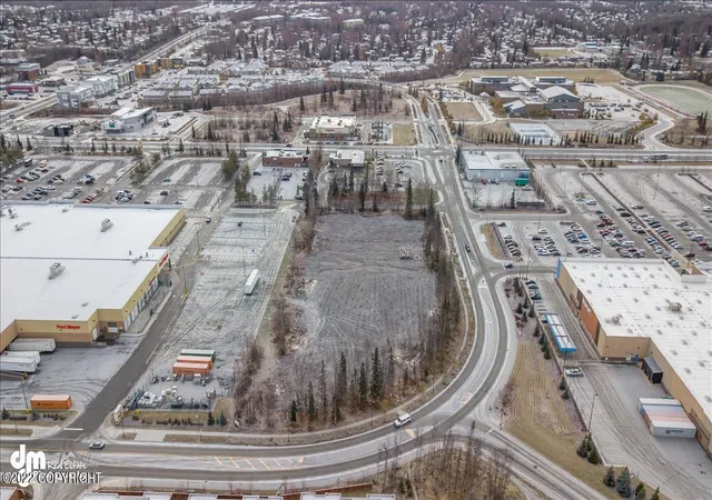 Photo 1 of Land for sale at Tr E Debarr Rd, Anchorage, AK 99504 | MLS# 22-4703 | Listing updated on 2026-07-18