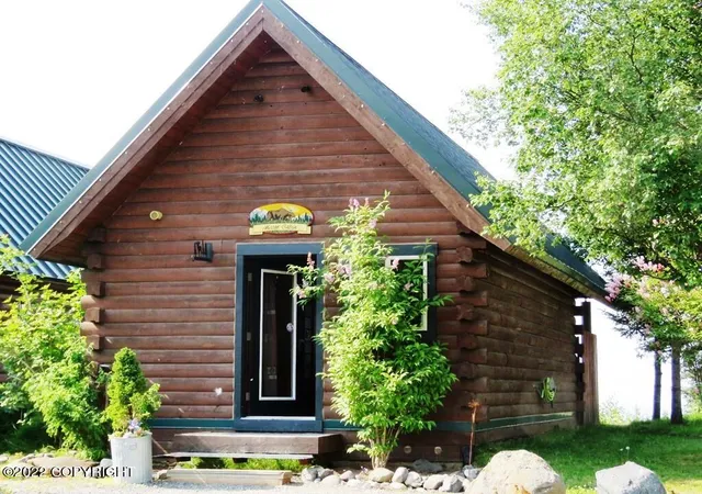 Photo 4 of Single family home for sale at 3255 Sterling Hwy, Homer, AK 99603 | MLS# 22-9695 | Listing updated on 2026-05-23