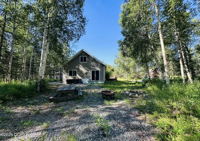 Photo 4 of Sale Pending at 4401 S Captain Cook Cir, Wasilla, AK 99654 | MLS# 26-9502 | Listing updated on 2026-09-17
