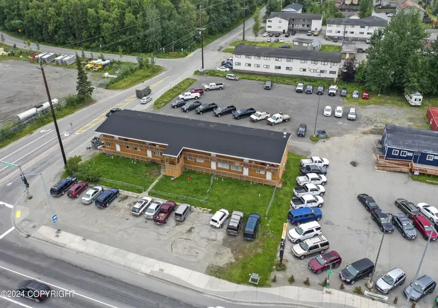5th image of 111 Muldoon Rd, Anchorage, AK 99504 | MLS# 24-500