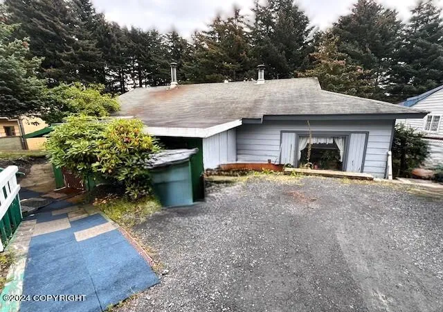 Homes for sale in Kodiak, AK | 716 Thorsheim St, Kodiak, AK 99615 | MLS# 24-12348