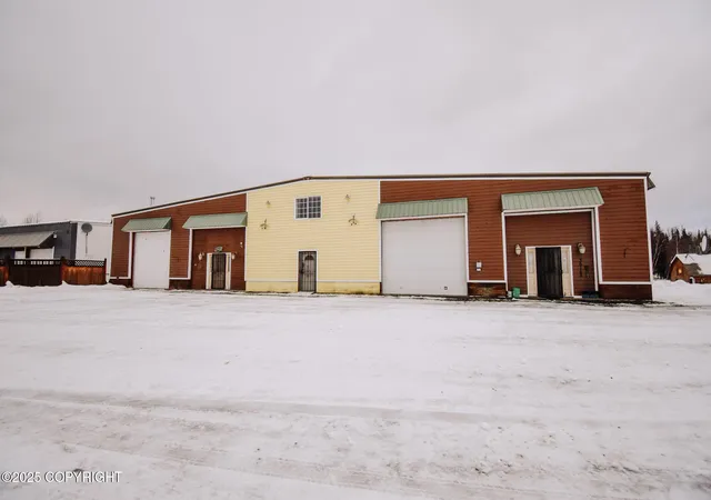Homes for sale in Soldotna, AK | 36142 Pine St, Soldotna, AK 99669 | MLS# 25-301