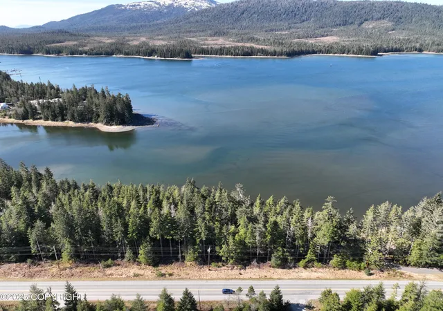 2nd image of 1030 Mitkof Hwy, Petersburg, AK 99833 | MLS# 25-409