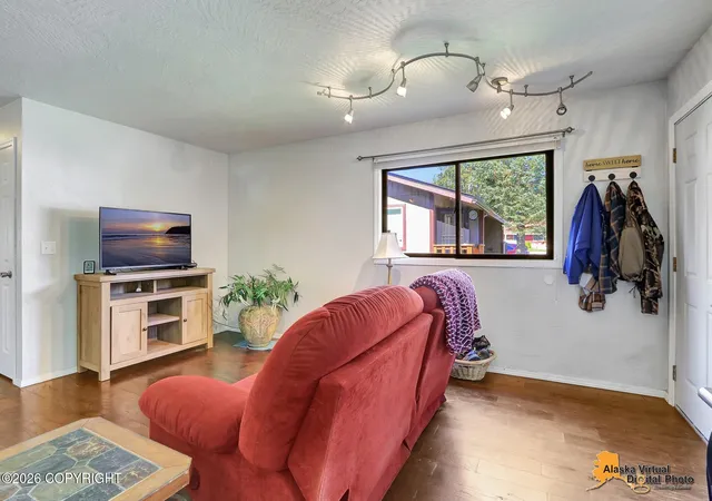 Photo 4 of Sale Pending at 7700 Pleasure View Cir, Anchorage, AK 99507 | MLS# 26-11041 | Listing updated on 2026-08-31