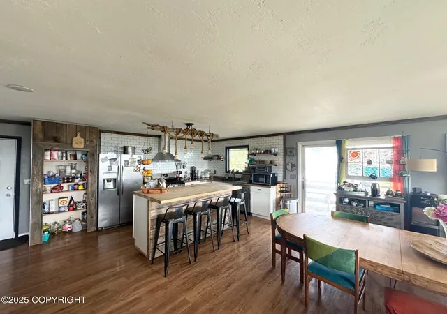 Photo 4 of Single family home for sale at 1552 Saltwater Dr, Homer, AK 99603 | MLS# 25-10129 | Listing updated on 2026-07-28