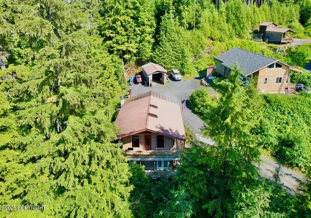4th image of 119 Sw Sea Otter Dr, Coffman Cove, AK 99918 | MLS# 25-9484