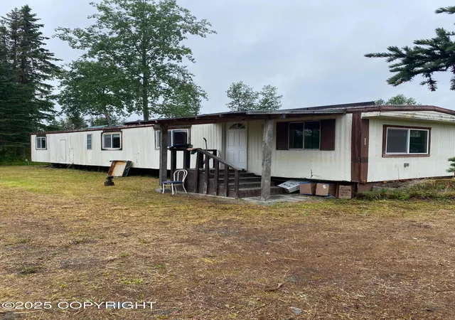3rd image of 35839 Irons Ave, Soldotna, AK 99669 | MLS# 25-9762