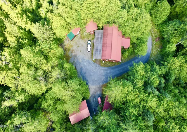 3rd image of 104 Sw Walrus Pl, Coffman Cove, AK 99918 | MLS# 25-9944