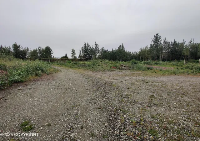 5th image of 510 E Bogard Rd, Wasilla, AK 99654 | MLS# 25-10857