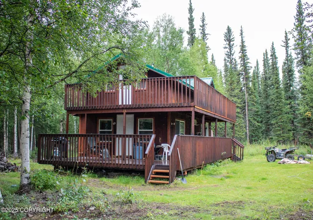 Photo 4 of Single family home for sale at 1210 Hudson Rd, Healy, AK 99743 | MLS# 25-11022 | Listing updated on 2026-09-23