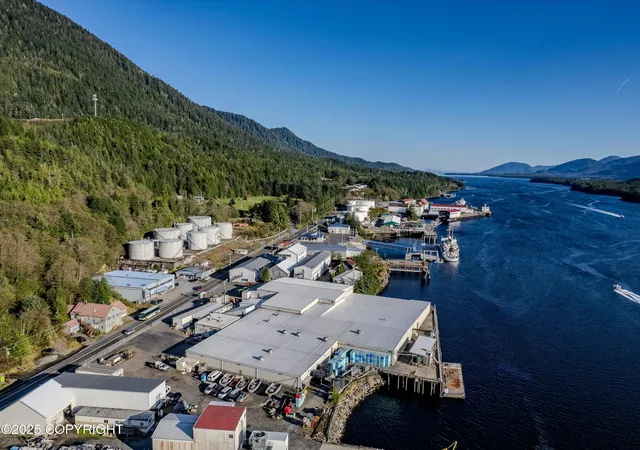 13th image of 929 Stedman St, Ketchikan, AK 99901 | MLS# 25-11961