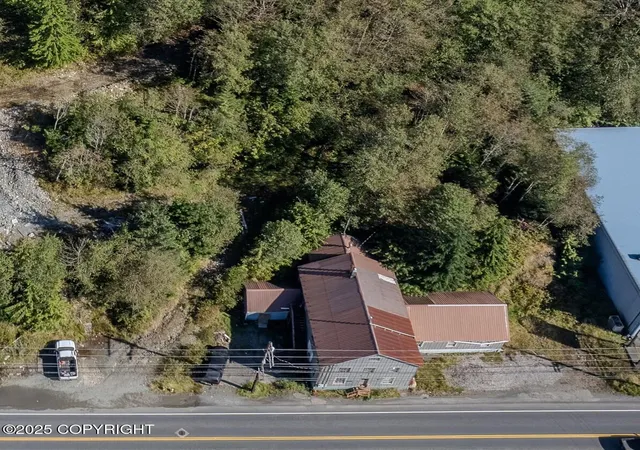 2nd image of 929 Stedman St, Ketchikan, AK 99901 | MLS# 25-11961