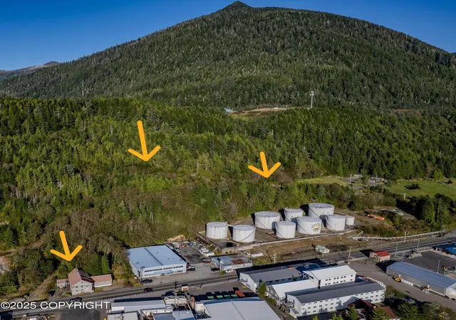 4th image of 929 Stedman St, Ketchikan, AK 99901 | MLS# 25-11961