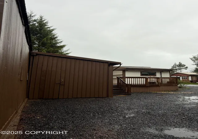 2nd image of 118 S 6th St, Petersburg, AK 99833 | MLS# 25-12289