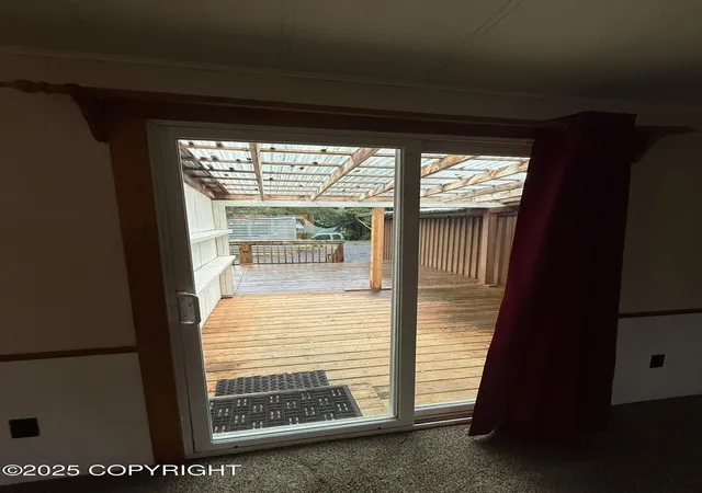 3rd image of 118 S 6Th St, Petersburg, AK 99833 | MLS# 25-12289
