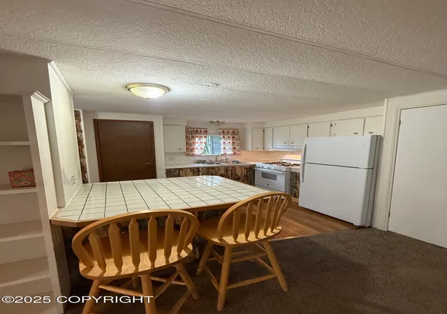 5th image of 118 S 6Th St, Petersburg, AK 99833 | MLS# 25-12289