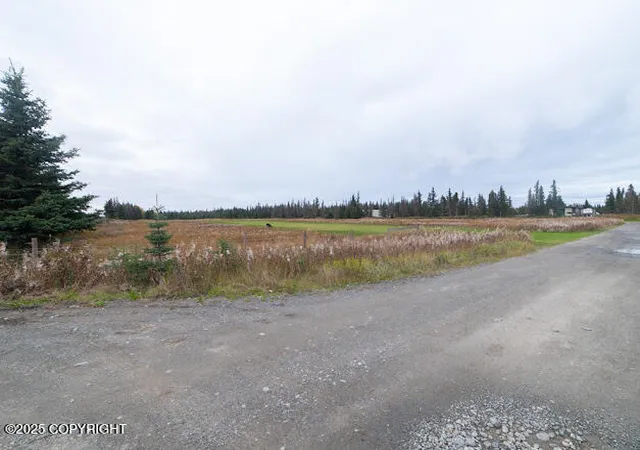 5th image of 51402 Equestrian Ave, Kenai, AK 99611 | MLS# 25-12454