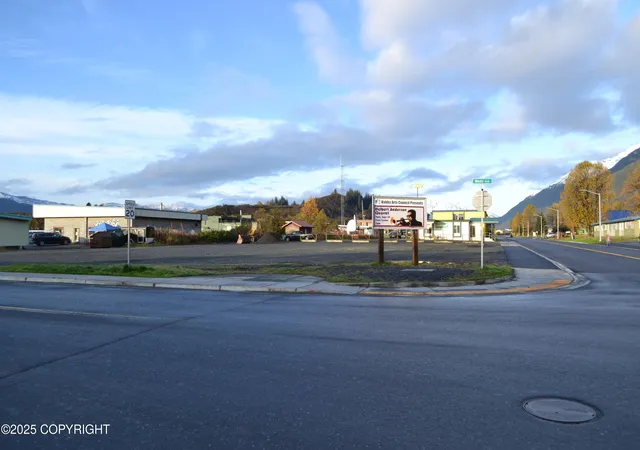 House for sale at 112 Pioneer Dr, Valdez, AK 99686 | MLS# 25-13081 | Listing updated on 2025-10-20
