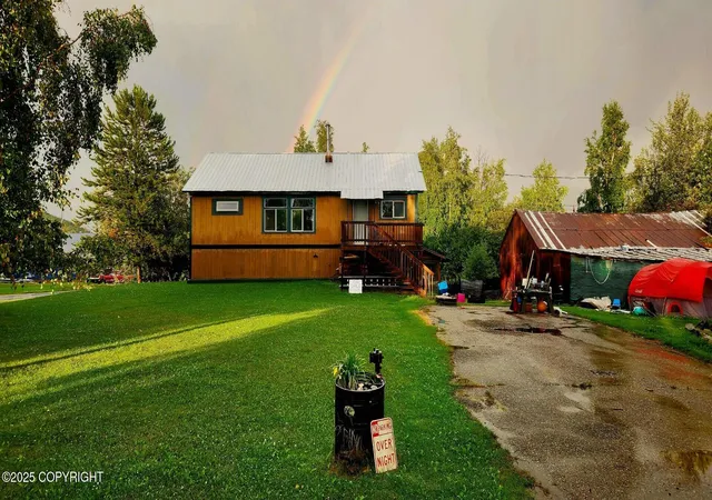 Photo 1 of Single family home for sale at 404 1st St, Nenana, AK 99760 | MLS# 26-11094 | Listing updated on 2026-08-31