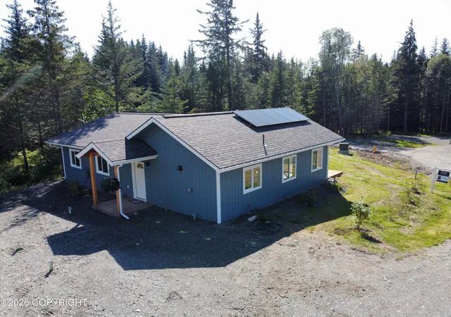 Photo 2 of Single family home for sale at 1610 Cantrell Crk Rd, Homer, AK 99603 | MLS# 26-4105 | Listing updated on 2026-08-24